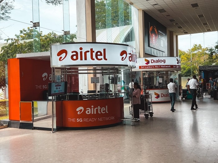 stand de airtel en el aeropuero para contratar tu internet para tu viaje en sri lanka